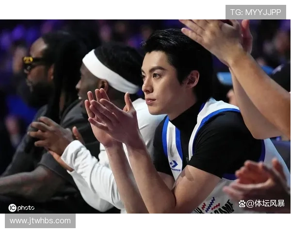 王鹤棣亮相NBA全明星名人赛